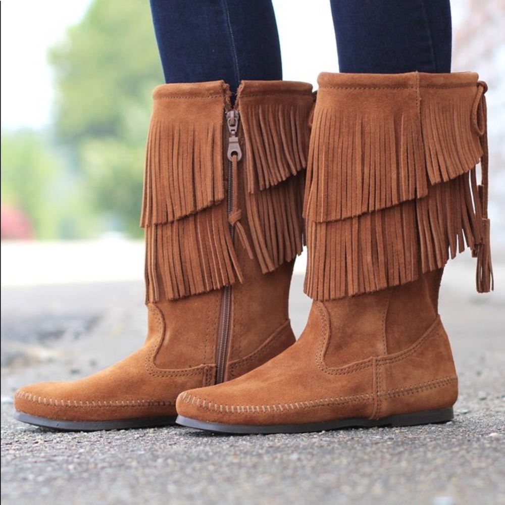 Minnetonka two tier fringe boots